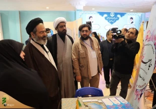 بازدید نماینده ولی فقیه در امور حج و زیارت از بخش حوزوی نمایشگاه بین‌المللی قرآن کریم 3