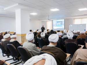 برگزاری کارگاه توجیهی یاوران حجاج ویژه روحانیون ساکن قم