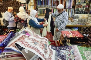 توصیه رهبر معظم انقلاب در خصوص پرهیز از بازار گردی در ایام حج 