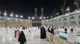 وزارت حج و عمره عربستان:

شرط صدور مجوز مناسک عمره، ثبت نام از طریق اپلیکیشن «نُسک» و «توکلنا» است