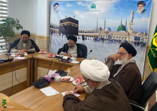 در قم برگزار شد؛

نشست سخنرانان و مداحان اعزامی به حج با نماینده ولی فقیه در امور حج و زیارت 3