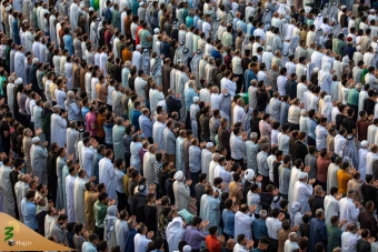 نماز عید فطر در بین الحرمین کربلا 11