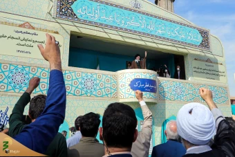 اقامه نماز عید فطر به امامت مقام معظم رهبری 10