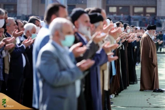 اقامه نماز عید فطر به امامت مقام معظم رهبری 12