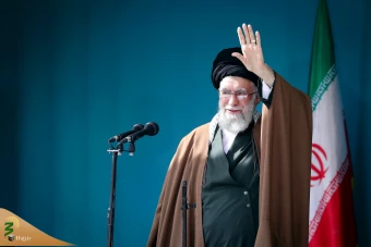 اقامه نماز عید فطر به امامت مقام معظم رهبری 14