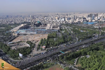 اقامه نماز عید فطر به امامت مقام معظم رهبری 19