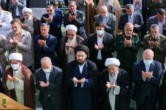 اقامه نماز عید فطر به امامت مقام معظم رهبری 34