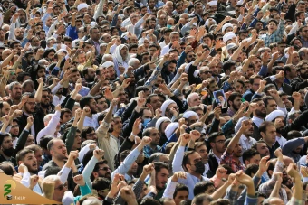 اقامه نماز عید فطر به امامت مقام معظم رهبری 39