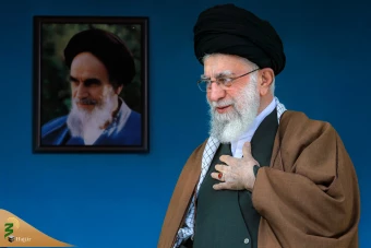 اقامه نماز عید فطر به امامت مقام معظم رهبری 42