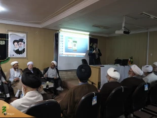 کارگاه آموزشی روحانیون، معین و معینه های کاروانهای حج 1402 در دفتر نمایندگی بعثه مقام معظم رهبری استان خراسان رضوی برگزا شد 12