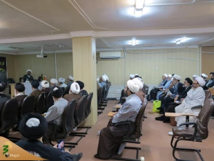 کارگاه آموزشی روحانیون، معین و معینه های کاروانهای حج 1402 در دفتر نمایندگی بعثه مقام معظم رهبری استان خراسان رضوی برگزا شد 13