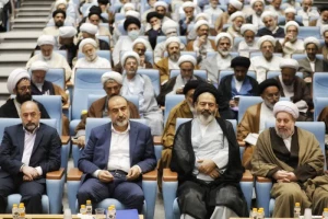 إن خلق المودة و الصداقة من أهم واجبات رجال الدين في قوافل الحج