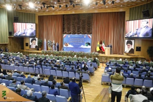 وزیر ارشاد:

بدنبال تحقق مطالبات رهبری درحوزه حج هستیم 6