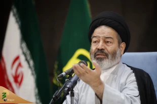 Supreme Leader's Representative Emphasizes God's and Pilgrims' Satisfaction in Upcoming Hajj 5