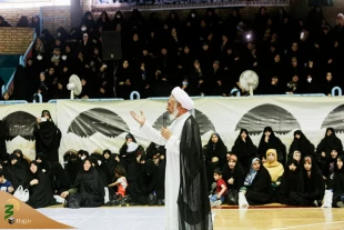 With the presence of Iranian pilgrims head 
Centralized educational conference of the Qom Hajj pilgrims 
 3
