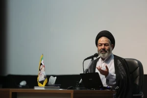 طلب حجة الإسلام نواب من الخدام الثقافيين أن يأخذوا على محمل الجد إحياء التقاليد في الحج.