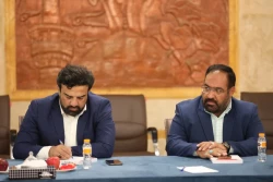 دیدار مداحان بعثه مقام معظم رهبری در عتبات عالیات با نماینده ولی فقیه در امور حج و زیارت در قم 12
