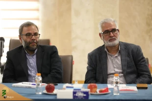 دیدار مداحان بعثه مقام معظم رهبری در عتبات عالیات با نماینده ولی فقیه در امور حج و زیارت در قم 13