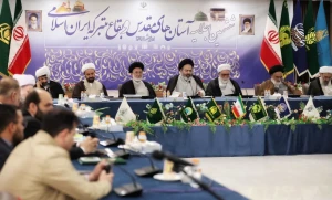 حجت الاسلام والمسلمین نواب:
آستان‌های مقدس پادگان آموزشی جهاد تبیین باشند