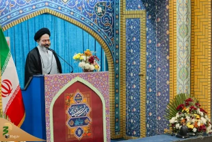در خطبه‌های پیش از نمازجمعه تهران؛

حجت الاسلام و المسلمین نواب: بیانات مقام معظم رهبری باب جدیدی در «حج» باز کرد 3