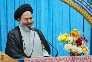 در خطبه‌های پیش از نمازجمعه تهران؛

حجت الاسلام و المسلمین نواب: بیانات مقام معظم رهبری باب جدیدی در «حج» باز کرد 7