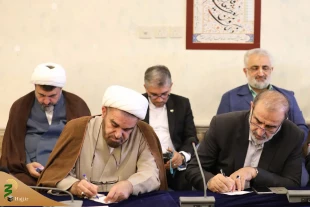 سرپرست حجاج ایرانی: 

در حج امسال همگان آستانه تحمل خود را بالا ببرند

 6