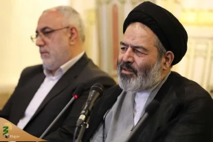 سرپرست حجاج ایرانی: 

در حج امسال همگان آستانه تحمل خود را بالا ببرند

 7