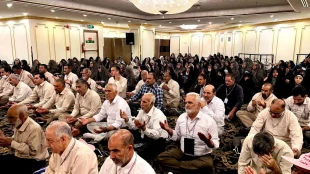دومین دعای کمیل زائران ایرانی در مدینه برگزار می‌شود 2