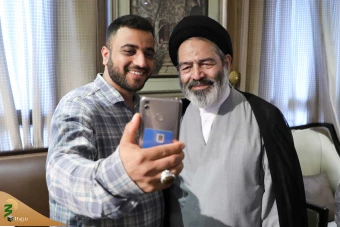 دیدار صمیمی سرپرست حجاج ایرانی با زائران کشورمان درمدینه منوره _ 1 10