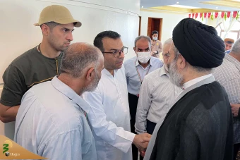 دیدار صمیمی سرپرست حجاج ایرانی با زائران کشورمان درمدینه منوره _ 1 15