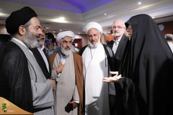 دیدار صمیمی سرپرست حجاج ایرانی با زائران کشورمان درمدینه منوره _ 1 7