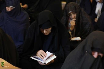 مراسم دعای کمیل زائران ایرانی در مدینه منوره 15