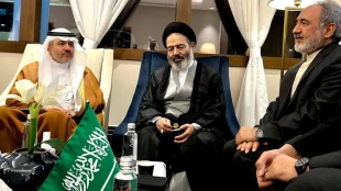 Head of Iranian Pilgrims Welcomed by Saudi Deputy Minister of Hajj and Umrah in Medina 8