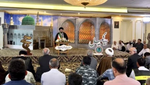 در مدینه منوره برگزار شد،

دعای پرفیض کمیل در هتل های محل اقامت زائران ایرانی  7