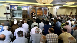 دومین دعای کمیل زائران ایرانی در مدینه برگزار می‌شود 5