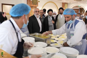 دیدار صمیمی سرپرست حجاج ایرانی با زائران کشورمان درمدینه منوره _ 2 2