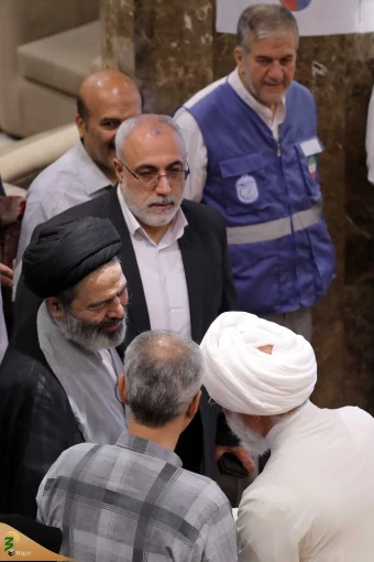 دیدار صمیمی سرپرست حجاج ایرانی با زائران کشورمان درمدینه منوره _ 2 23