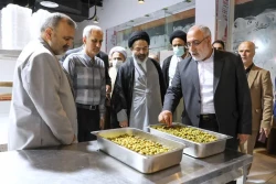 Hojjat al-Islam Navvab Meets Iranian Pilgrims in Miqat Shajarah 10
