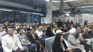 اولین پرواز زائران بیت الله الحرام خراسان رضوی بسوی سرزمین وحی انجام شد  6