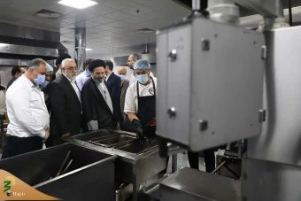 بازدید سرپرست حجاج ایرانی و رئیس سازمان حج و زیارت از آشپزخانه احد 6