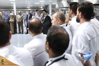 بازدید سرپرست حجاج ایرانی و رئیس سازمان حج و زیارت از آشپزخانه احد 27