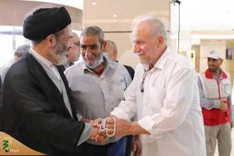 دیدار صمیمی سرپرست حجاج ایرانی با زائران کشورمان درمدینه منوره _ 3 19