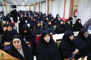 انعقاد مؤتمر «الامام الخمینی و الدعاء» فی المدینة المنورة فی ذکرى وفاة إمام الأمة. 2