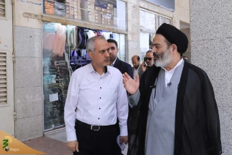 دیدار صمیمی سرپرست حجاج ایرانی با زائران کشورمان درمدینه منوره _ 4 14