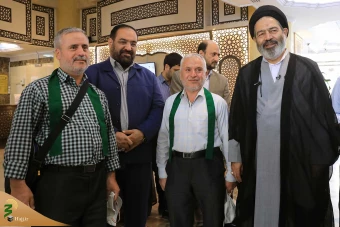دیدار صمیمی سرپرست حجاج ایرانی با زائران کشورمان درمدینه منوره _ 4 19