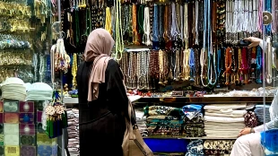 خلوتی بازارهای اطراف حرم در مدینه 13