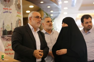 حضور رئیس سازمان حج و زیارت بین زائران پرواز مشهد- جده که در فرودگاه مدینه فرود آمد 8