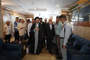 گزارشی ازبازدید سرزده سرپرست حجاج ایرانی ازهتل حجاج کشورمان درمدینه+فیلم