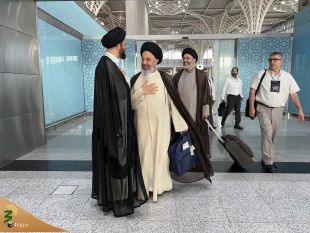 نمایندگان آیات عظام و مراجع تقلید وارد مدینه منوره شدند
 6