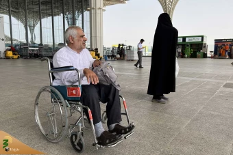 
ورود کاروان جانبازان به مدینه النبی
 18